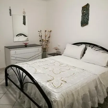 Casa Falciraga Lägenhet *